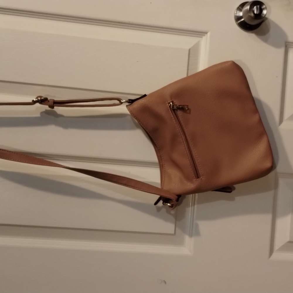 Purses - Picture 5 of 8